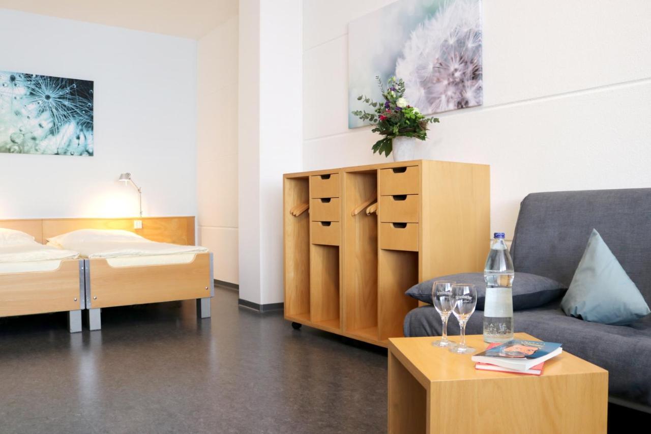 Seminarhotel In Der Manfred-Sauer-Stiftung Lobbach Kültér fotó
