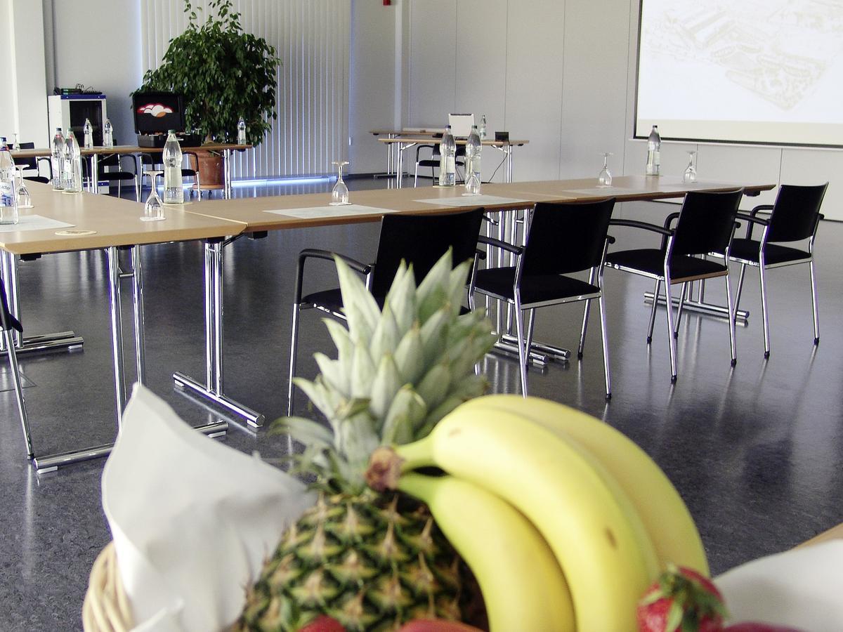 Seminarhotel In Der Manfred-Sauer-Stiftung Lobbach Kültér fotó