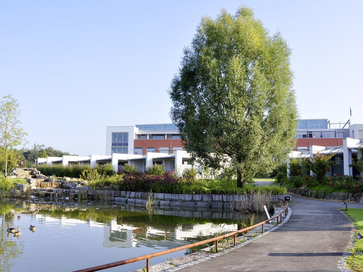 Seminarhotel In Der Manfred-Sauer-Stiftung Lobbach Kültér fotó