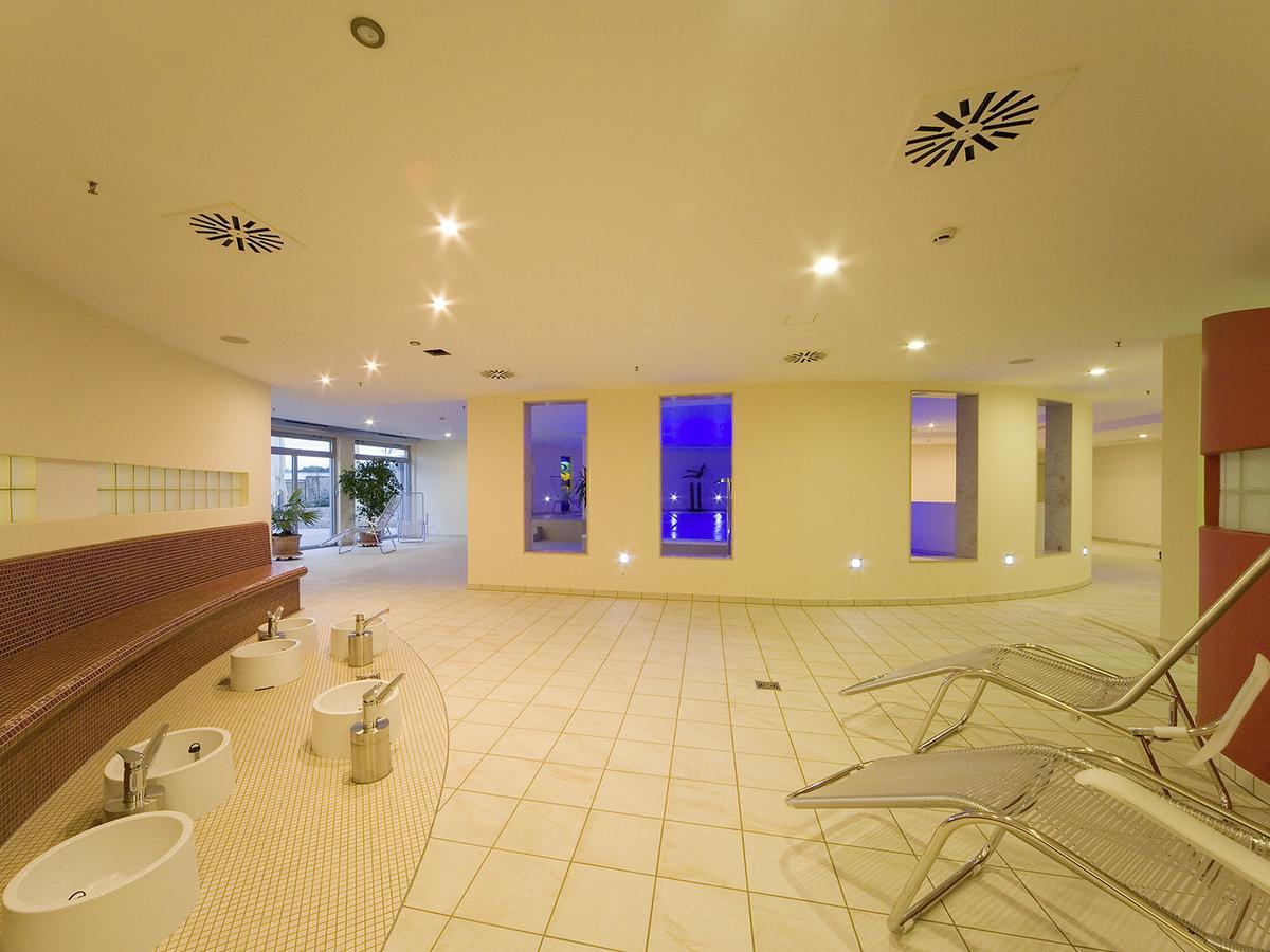 Seminarhotel In Der Manfred-Sauer-Stiftung Lobbach Kültér fotó